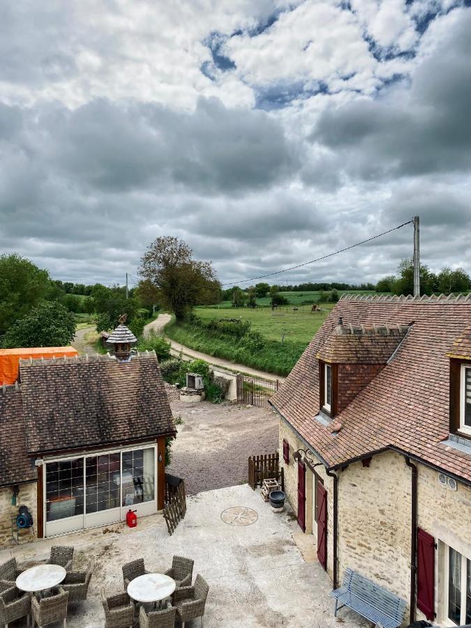 Hotel Moulin Le Fleurie Charenton-du-Cher Esterno foto