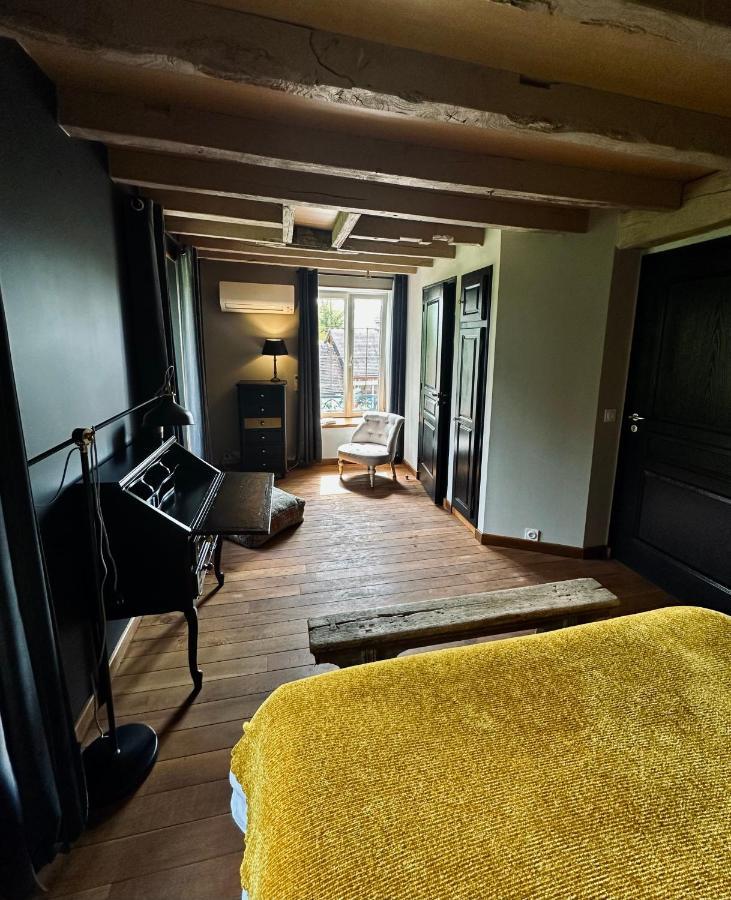 Hotel Moulin Le Fleurie Charenton-du-Cher Esterno foto