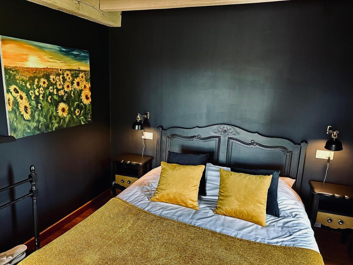Hotel Moulin Le Fleurie Charenton-du-Cher Esterno foto