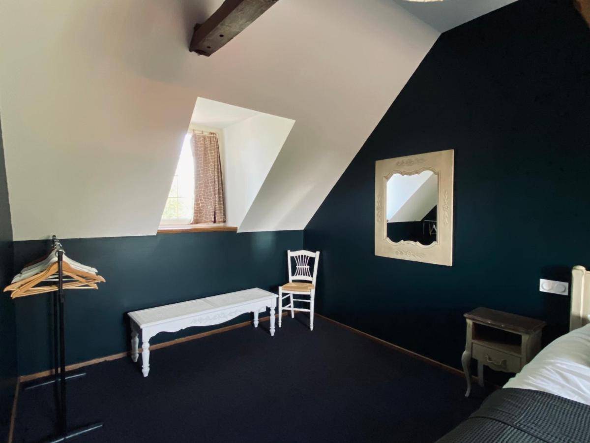 Hotel Moulin Le Fleurie Charenton-du-Cher Esterno foto
