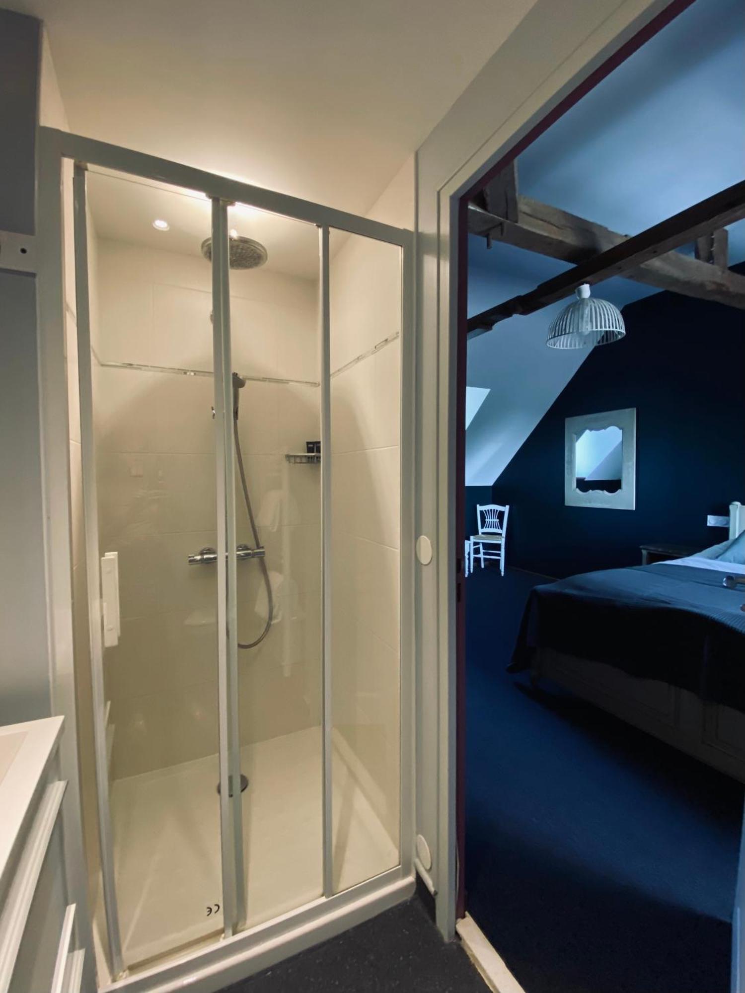 Hotel Moulin Le Fleurie Charenton-du-Cher Esterno foto
